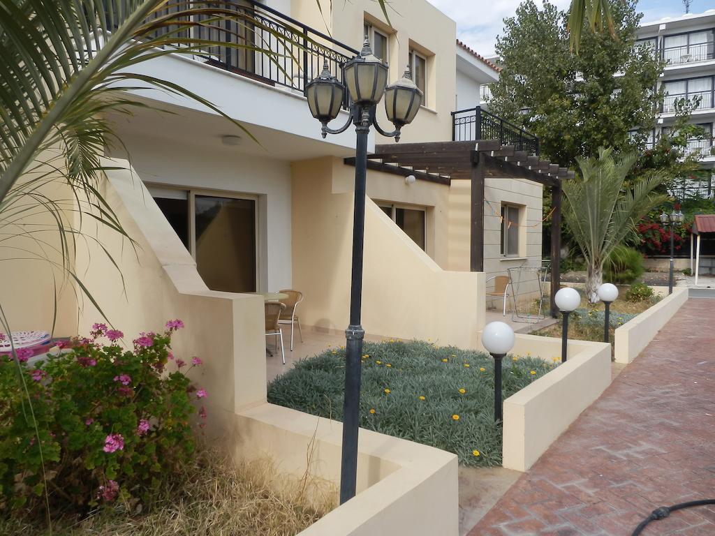 Byreva Apartments Paphos Exteriér fotografie