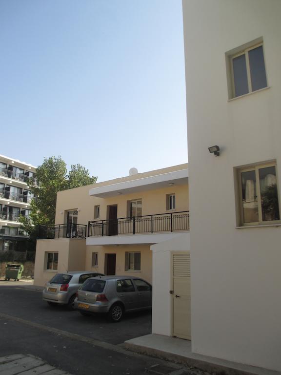 Byreva Apartments Paphos Exteriér fotografie